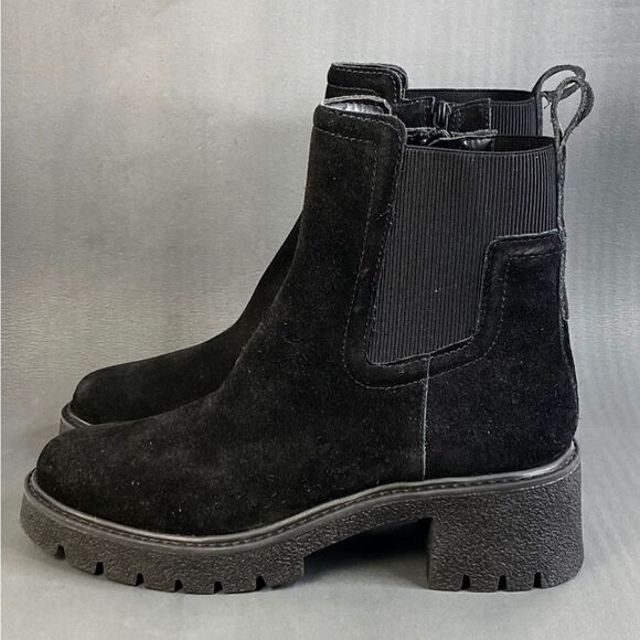 Chelsea & Violet Lottie Suede Lug Sole Platform Chelsea Booties womens size 9.5 - Picture 3 of 9